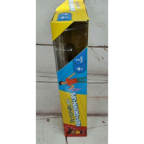 Mattel Games Pictionary Air Kids vs Grown-Ups Family Drawing Game Gift - Picture 9 of 12